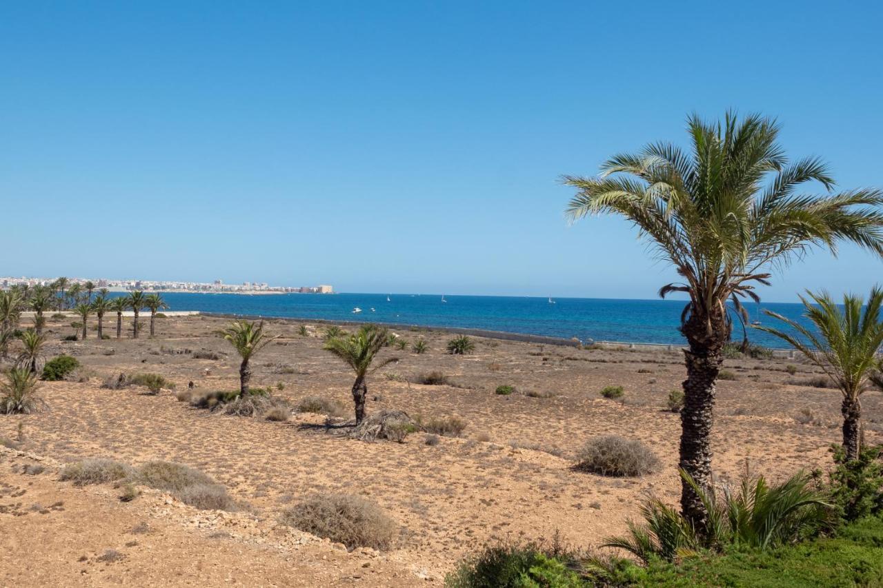 Appartamento Torrevieja Junto Cala Ferris Esterno foto